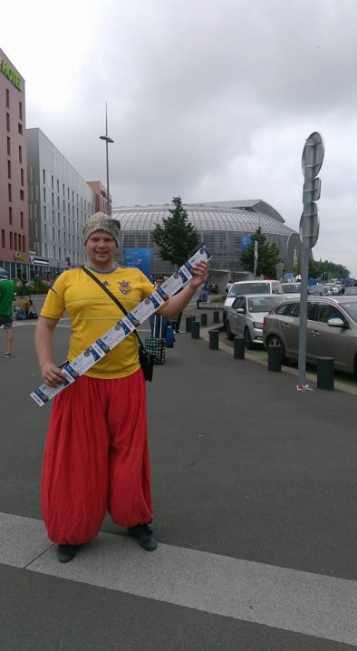 Чернівчани «засвітилися» на матчі Євро-2016: «Німеччина-Україна»