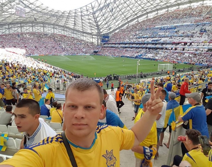 Чернівчани поділилися світлинами із останнього матчу України на ЄВРО-2016