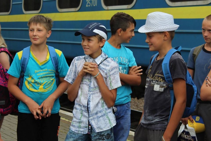17 дітей із Луганщини приїхали відпочивати у Виженку