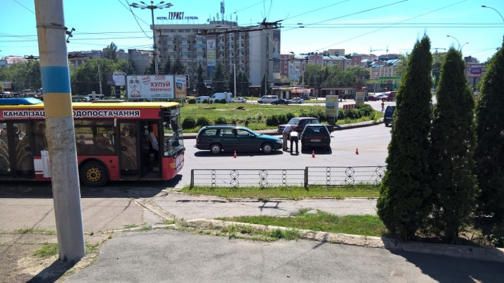 На Героїв Майдану - дві аварії за один день