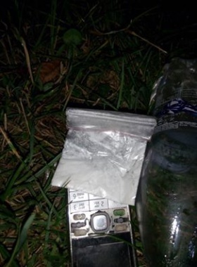 У парку «Жовтневому» патрульні затримали чоловіка з наркотиками