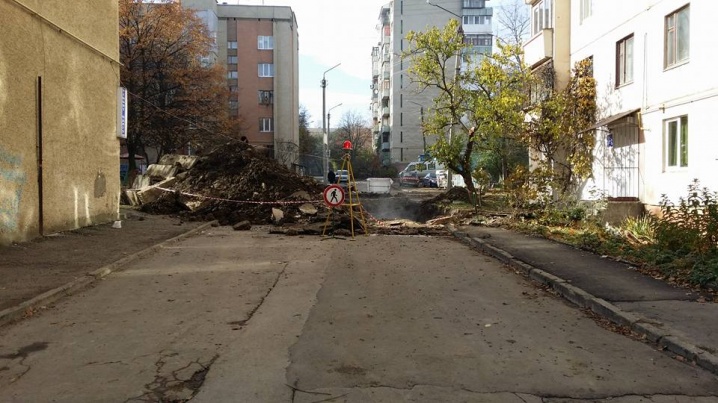 Три прориви за три дні – ремонтники не встигають усувати аварії у тепломережі Чернівців