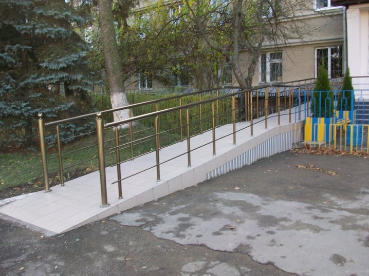 Пандус у кардіодиспансері збудували благодійники