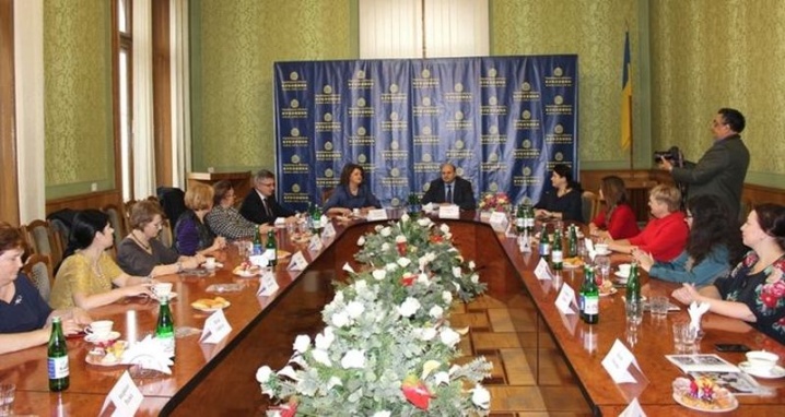 Жінки-депутати з Буковини та Сучави обговорили питання співробітництва регіонів