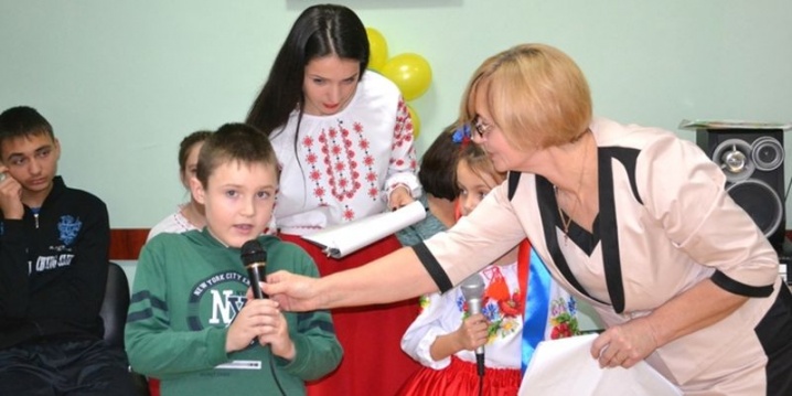 Іван Мунтян передав подарунки діткам з особливими потребами