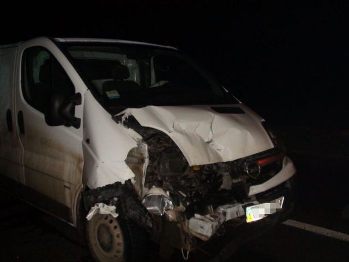 В результаті ДТП на Кіцманщині розтрощено два авто
