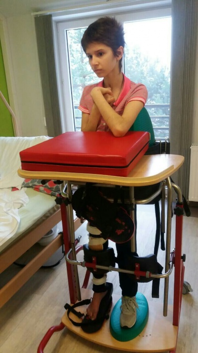 Сім'ї Петровських потрібна допомога, аби поставити 13-річну дитину на ноги після аварії