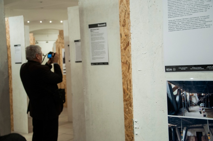 У Чернівцях відкрили виставку німецьких архітекторів