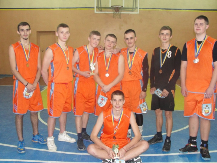 У Чернівцях провели ювілейний «Кубок випускників»