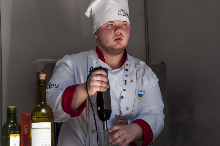 У Чернівцях розпочався чемпіонат кулінарного мистецтва