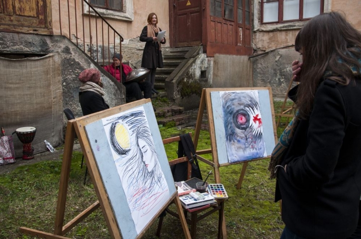 У Чернівцях триває Фестиваль мистецтва по-інакшому «Фабер»