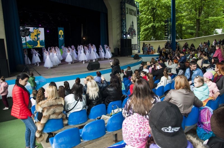 Сотні маленьких танцюристів приїхали у Чернівці на «BUKOVYNA ART FEST 2017»