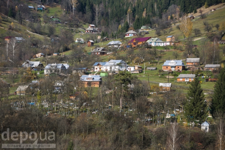 Буковинське село потрапило до десятки неймовірних гірських поселень у Карпатах