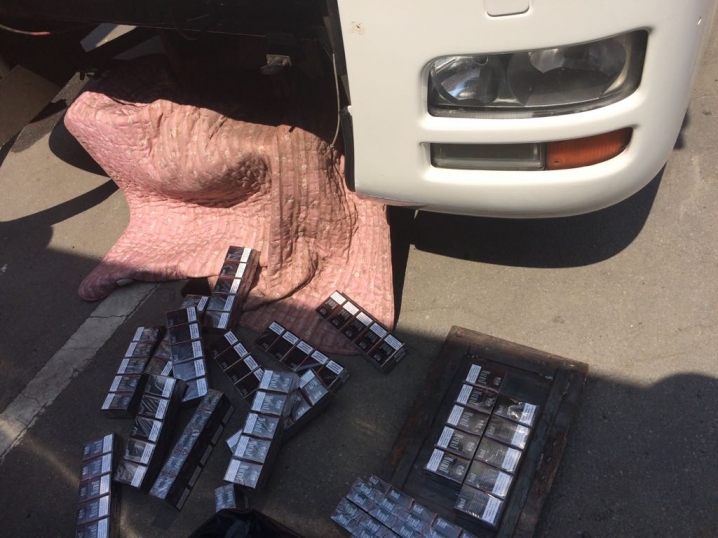 До Болгарії в автобусі везли не тільки туристів, але й цигарки