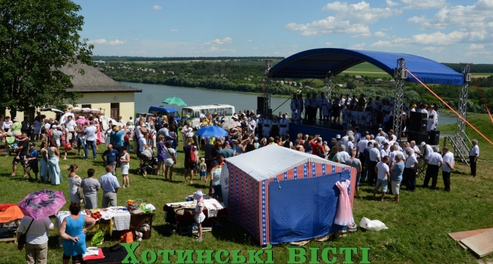 На Хотинщині завершився фестиваль «Бессарабський колорит»