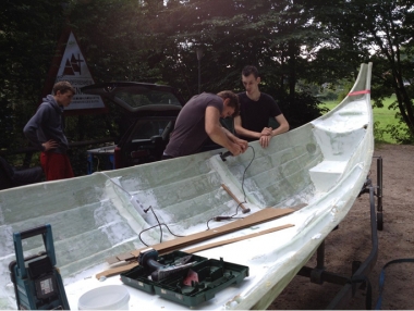 На Буковині майстри з Німеччини та Данії збудують човни вікінгів