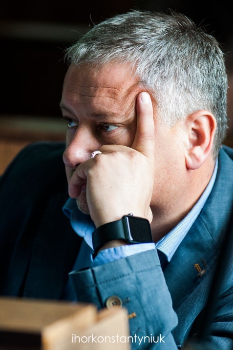 Сесія міськради у фотографіях
