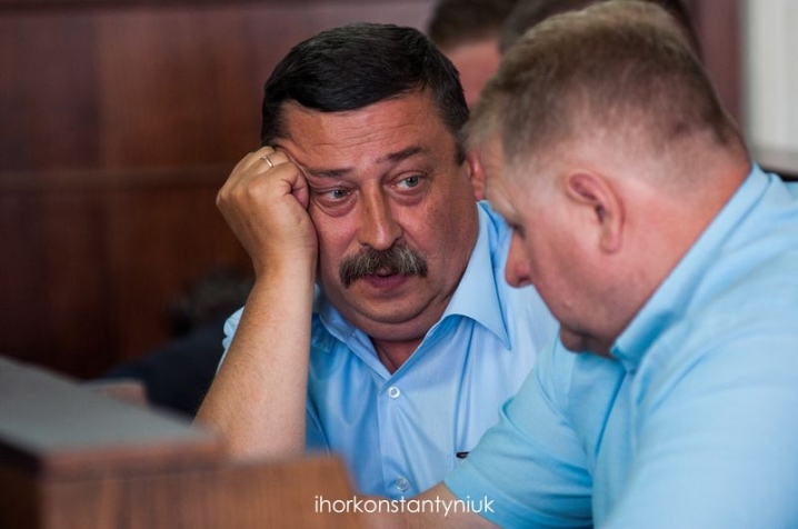Сесія міськради у фотографіях