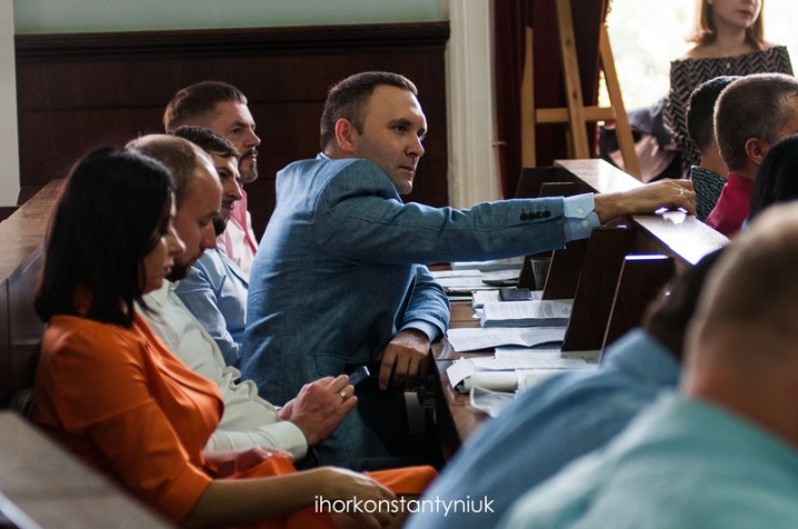 Сесія міськради у фотографіях