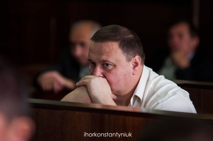 Сесія міськради у фотографіях