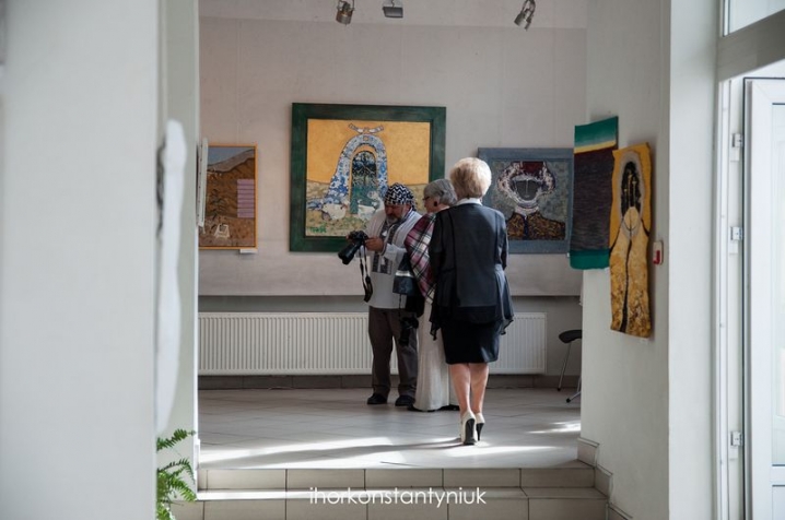 У «Вернісажі» відкрили художню виставку, приурочену Дню Незалежності України