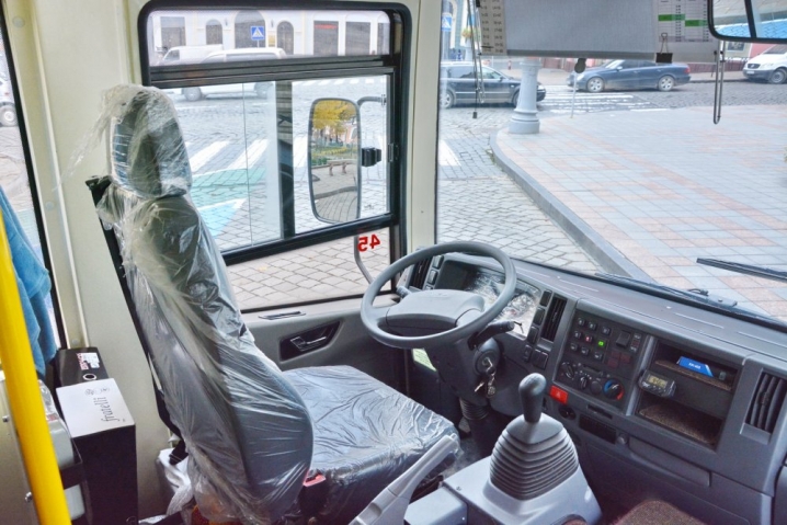 Нові автобуси будуть курсувати на маршрутах №11 та 12