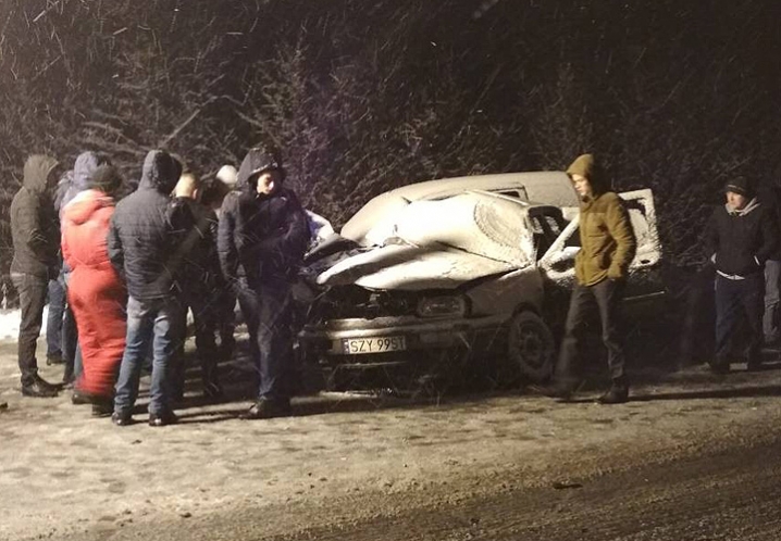 На трасі Чернівці-Тереблече зіштовхнулися дві автівки - водій загинув на місці