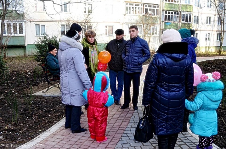 На одній із вулиць Чернівців з’явилася вело-роликова доріжка