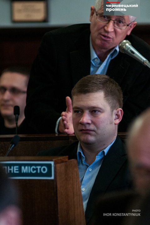 Сесія міськради у фотографіях