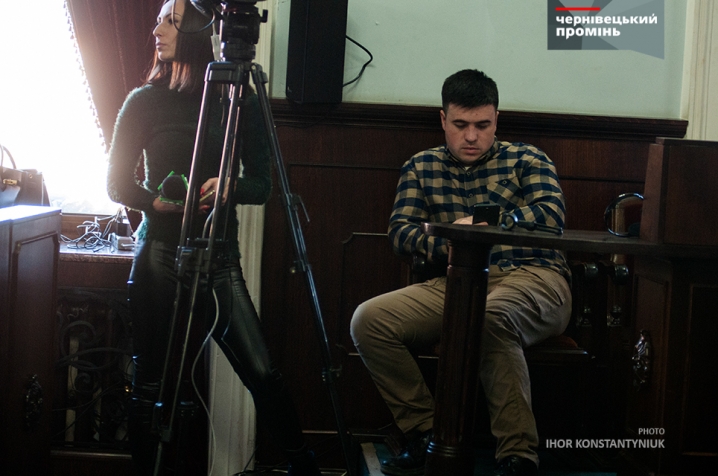 Сесія міськради у фотографіях