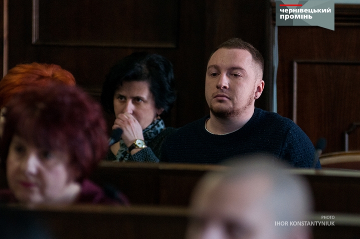 Сесія міськради у фотографіях