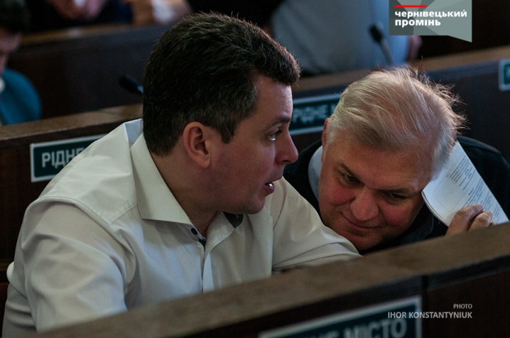 Сесія міськради у фотографіях