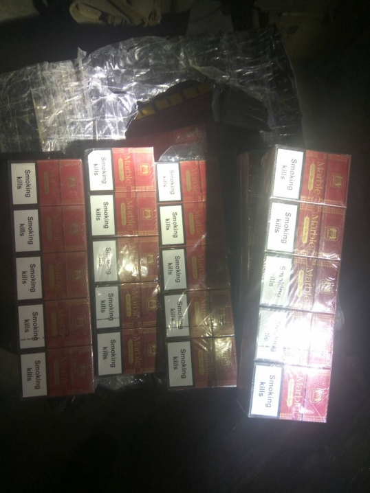 На Буковині намагалися незаконно переправити контрабандні цигарки