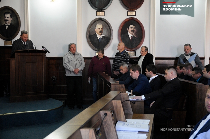 Сесія міськради у фотографіях