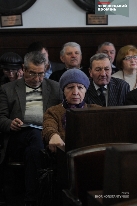 Сесія міськради у фотографіях