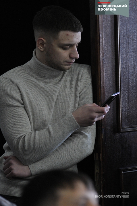 Сесія міськради у фотографіях