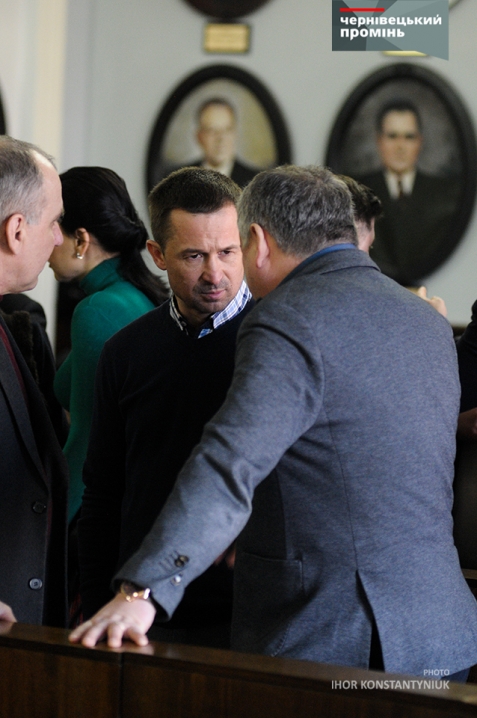 Сесія міськради у фотографіях