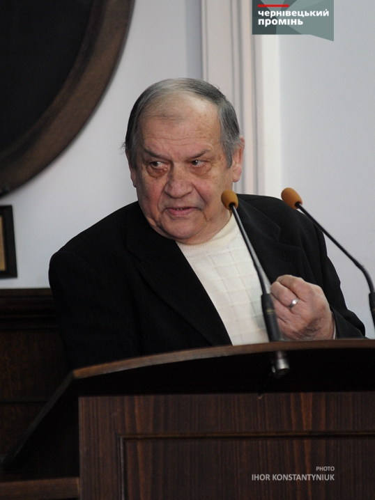 Сесія міськради у фотографіях