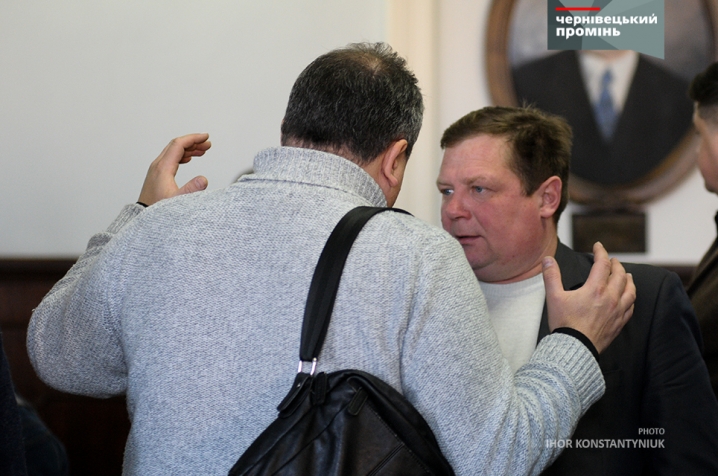 Сесія міськради у фотографіях