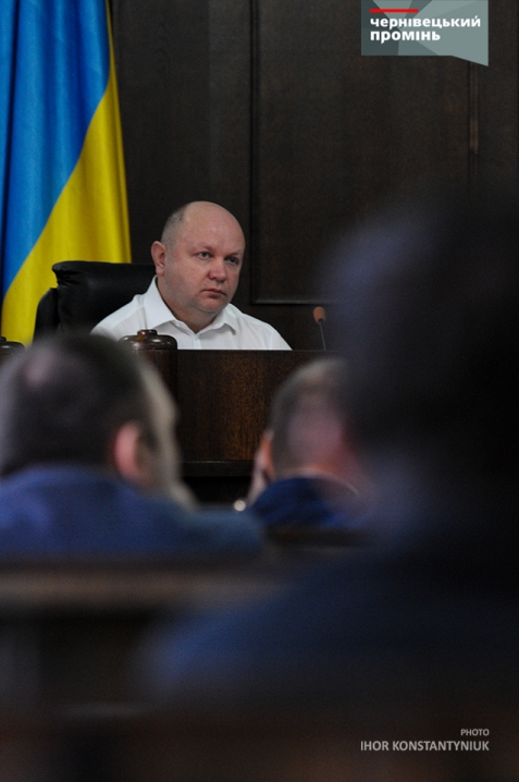 Сесія міськради у фотографіях