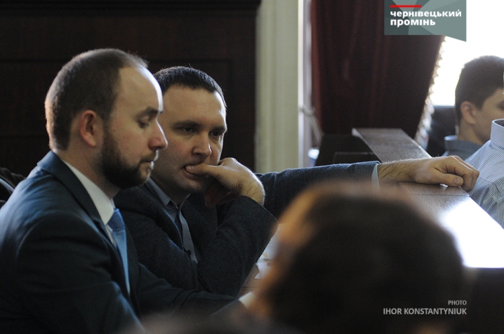 Сесія міськради у фотографіях