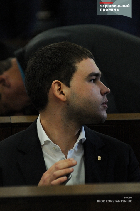 Сесія міськради у фотографіях