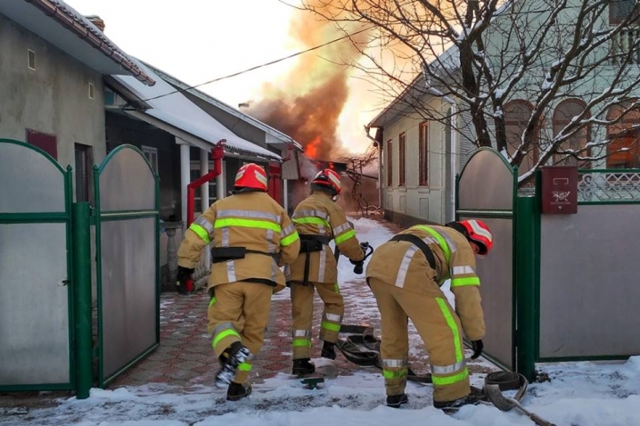 Минулої доби на Буковині сталося 6 пожеж