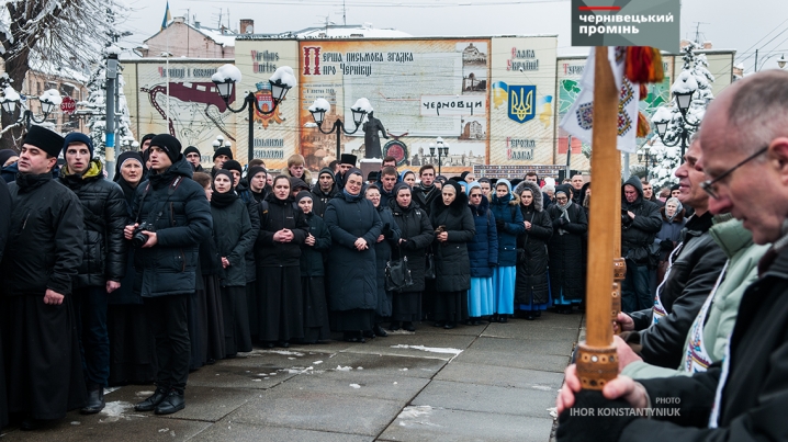 У Чернівці з’їхалися сотні монахинь із усієї України