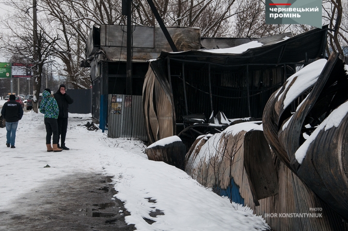 Руїни та згорілі килими – підприємці оцінюють збитки від пожежі на «Калинівському ринку» 