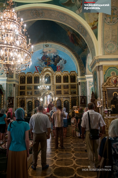 Чернівчани святкують Медовий Спас