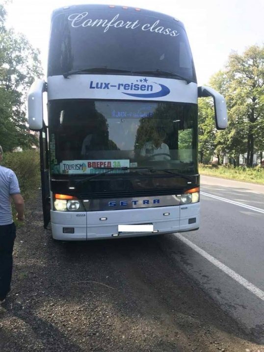 На Буковині львівський перевізник підбурював своїх пасажирів на конфлікт з інспекторами