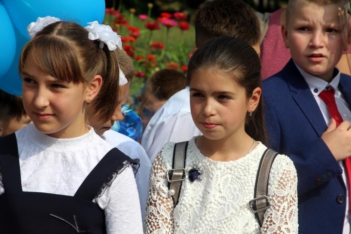 На Герцаївщині відкрили нову школу, яку будували шість років