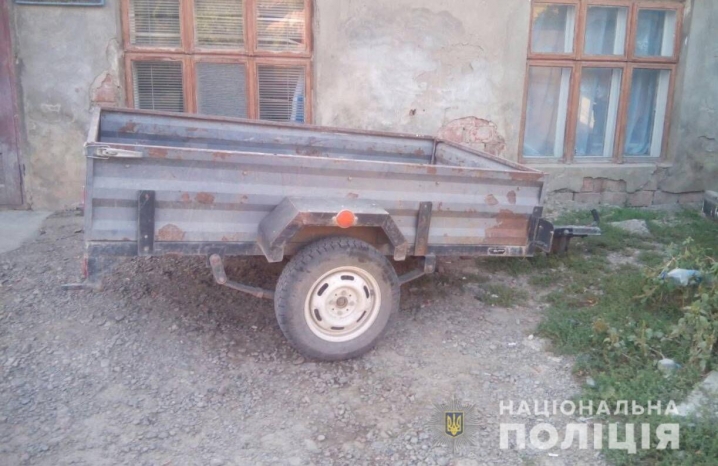 На Буковині 66-річний чоловік вкрав автомобільний причіп