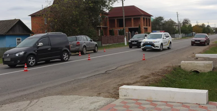 У Маршинцях позашляховик збив двох людей